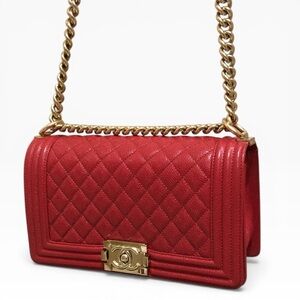 Red CHANEL Caviar Quilted Le Boy Bag 2019'